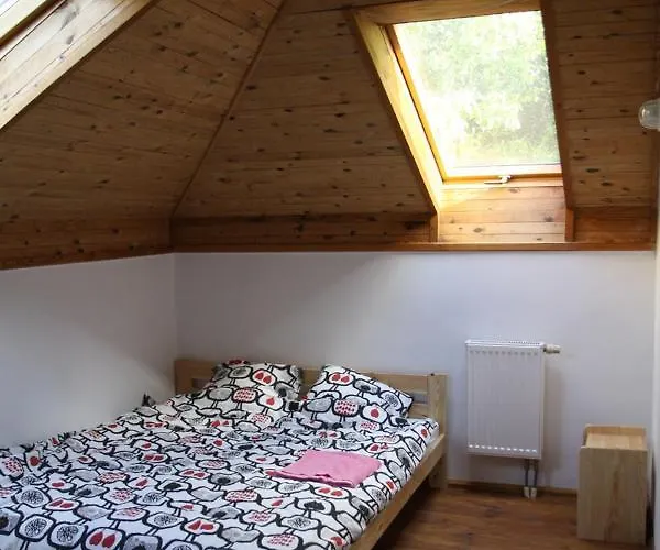 Dom Imprezowy Z Noclegami * Dziecinow