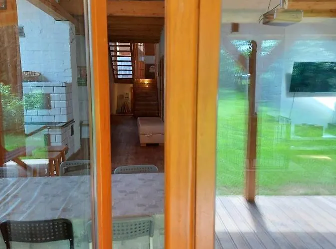 Dom Imprezowy Z Noclegami * Dziecinow