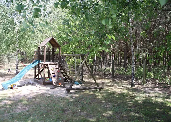 Lodge Dom Imprezowy Z Noclegami Dziecinow