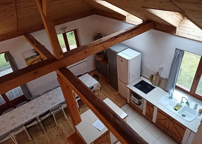 Dom Imprezowy Z Noclegami Lodge