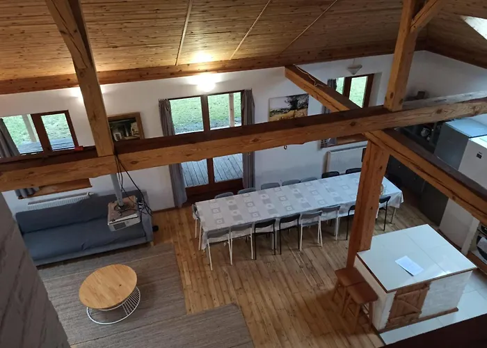 Dom Imprezowy Z Noclegami Dziecinow