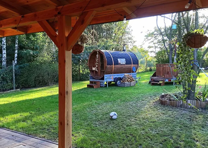 Dom Imprezowy Z Noclegami Lodge *