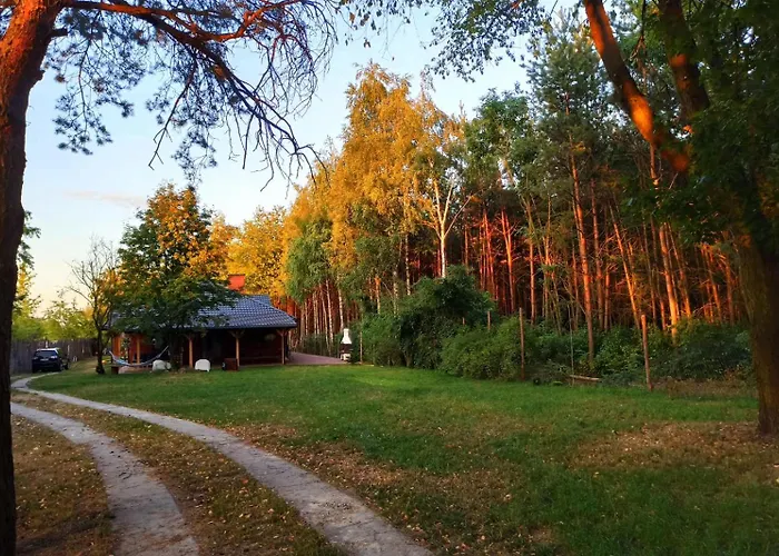 Dom Imprezowy Z Noclegami Lodge *